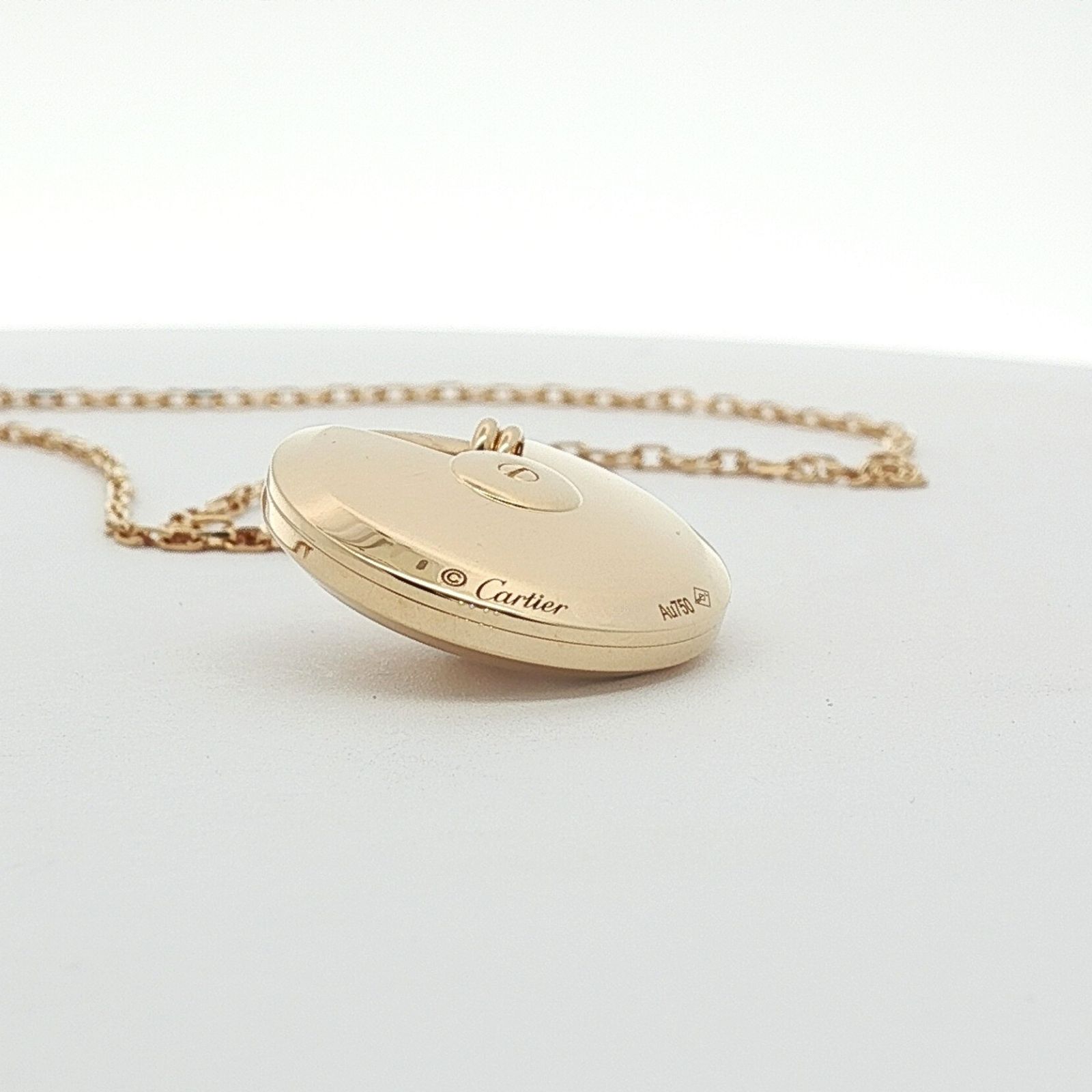 Amulette Yellow Gold Necklace