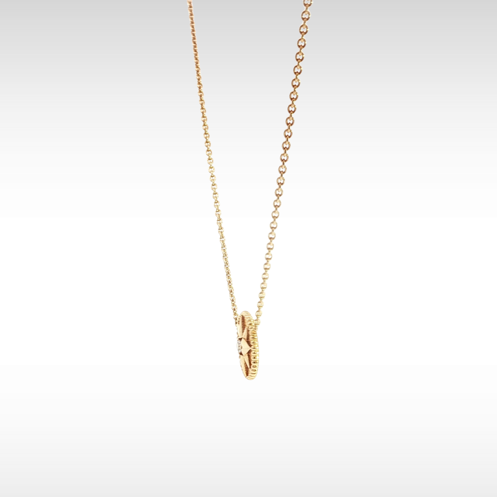 Rose des Vents Necklace Yellow Gold