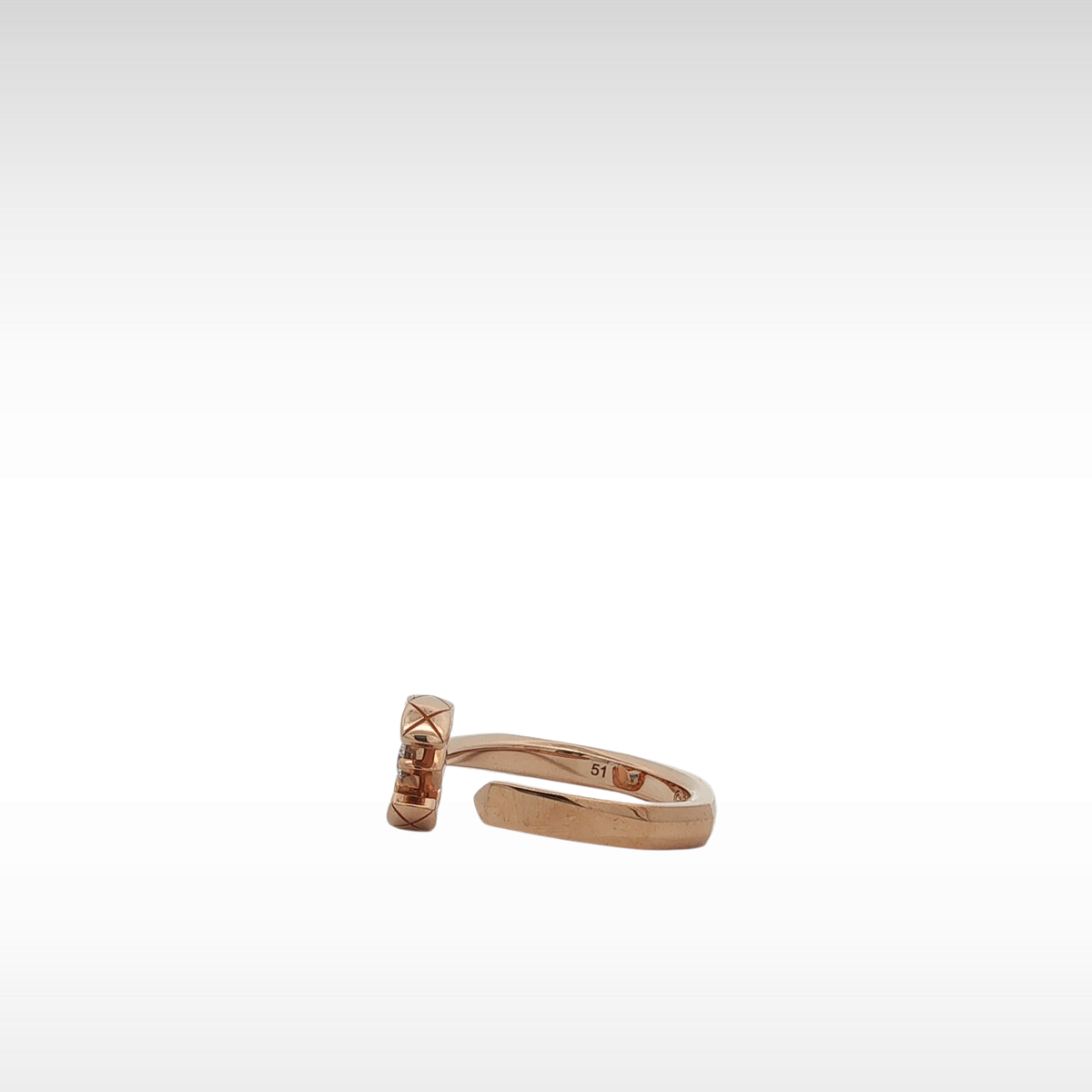 Coco Quilted Motif Ring Beige Gold 51/5.75