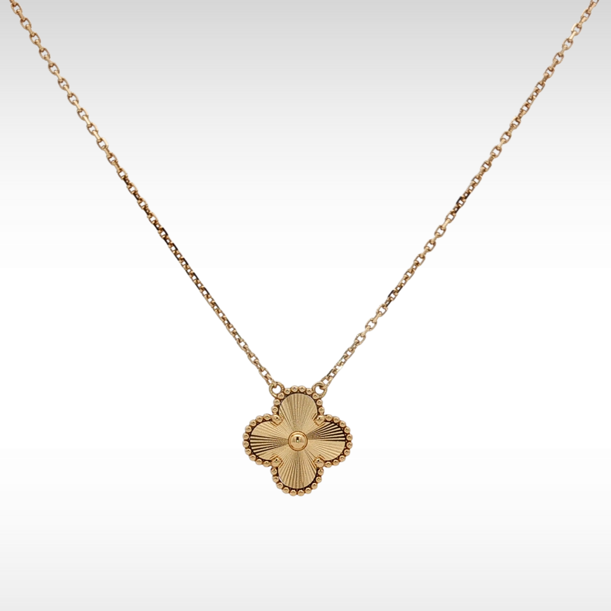 Vintage Alhambra Pendant VCARP4KL00 Yellow Gold