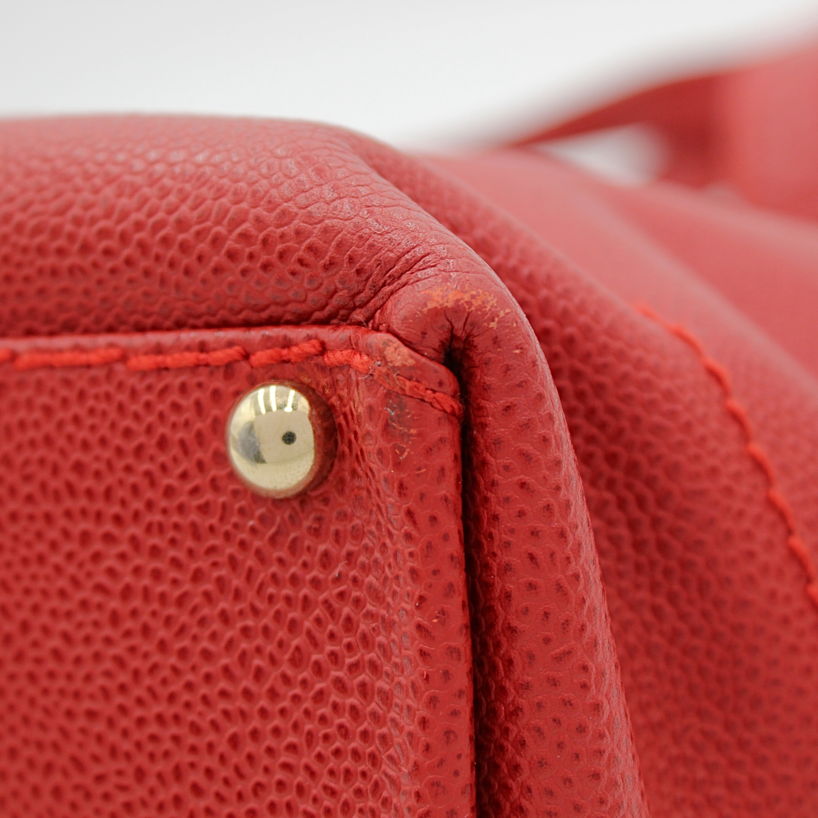 Caviar Red  Shoulder Bag