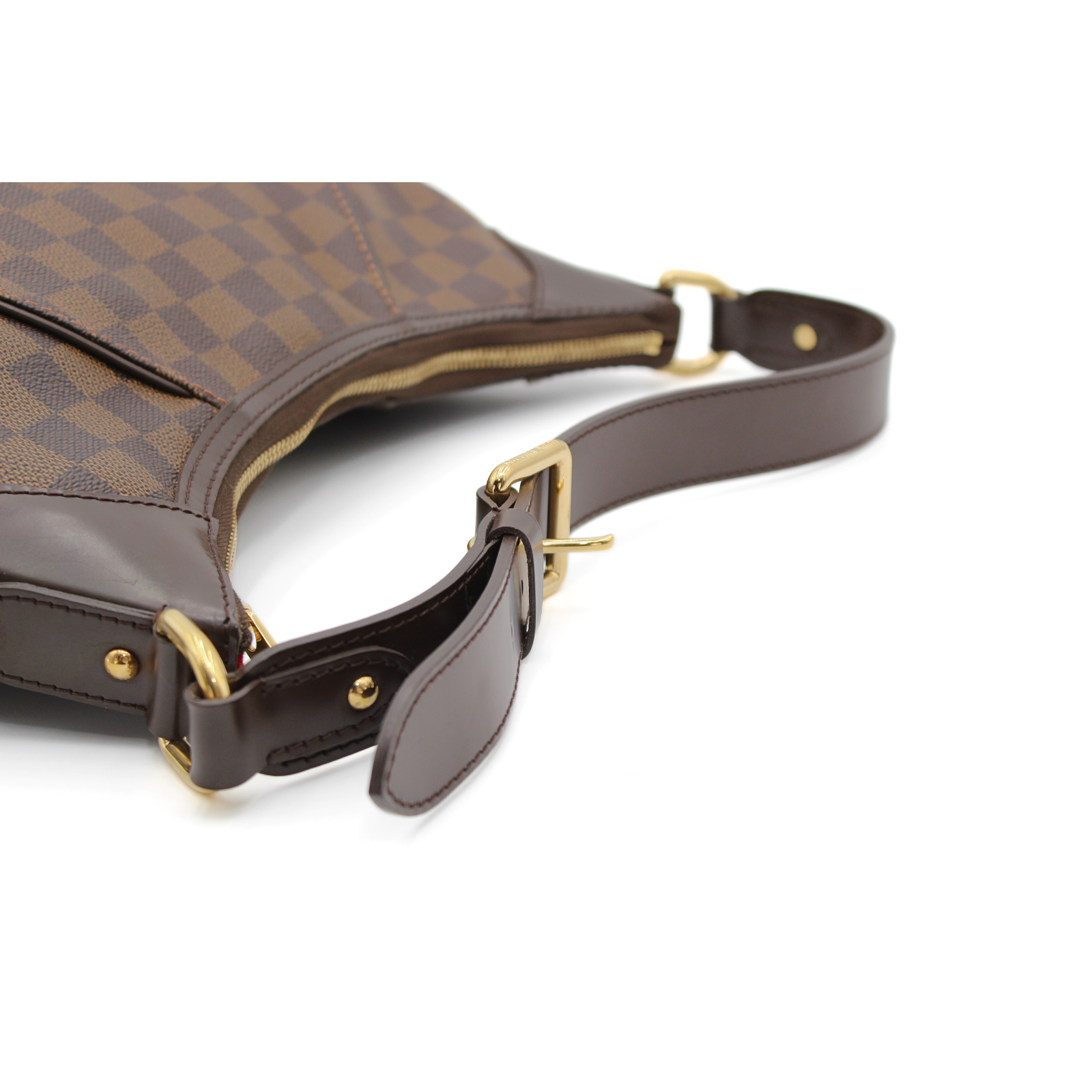 Thames GM Damier Shoulder Bag