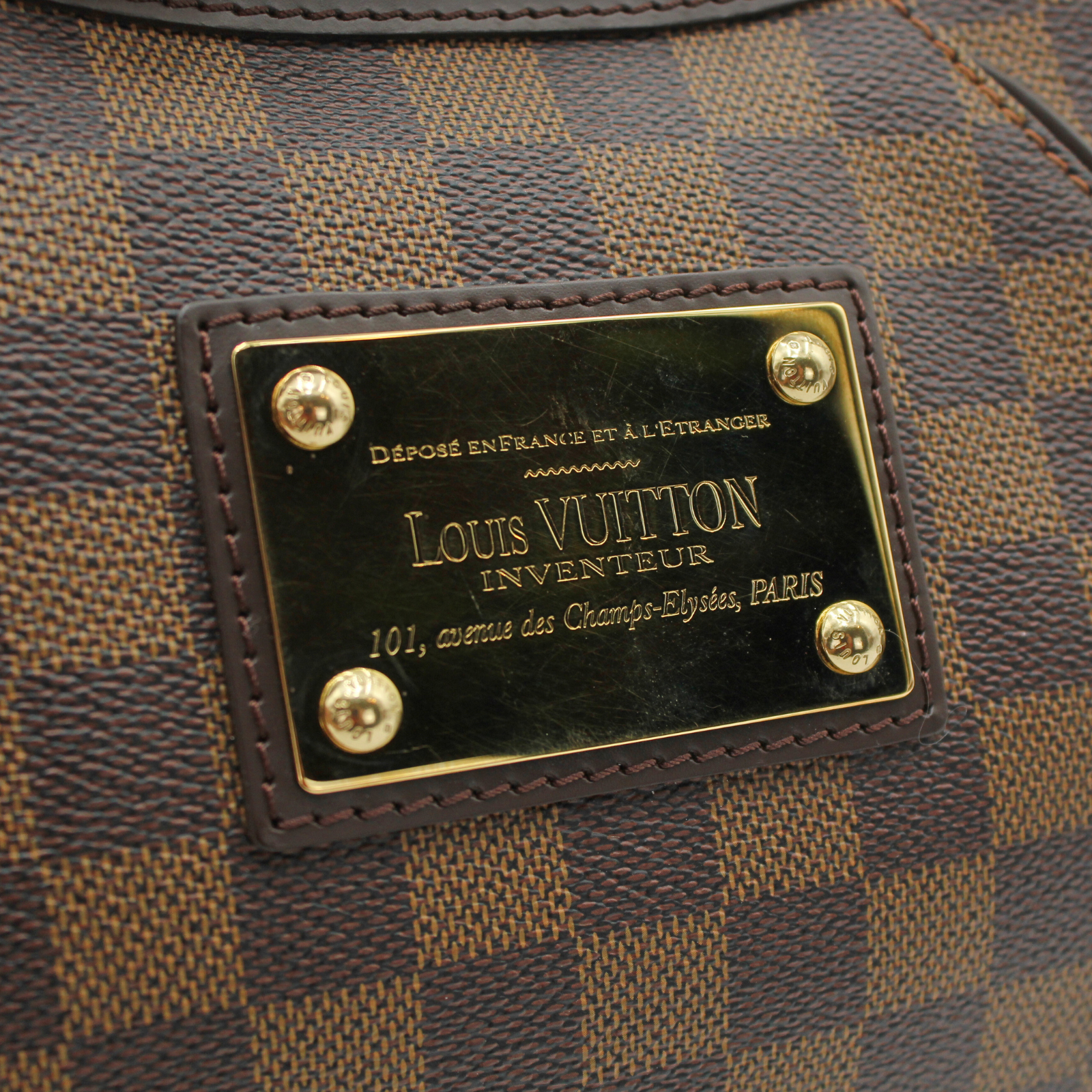 Thames GM Damier Shoulder Bag