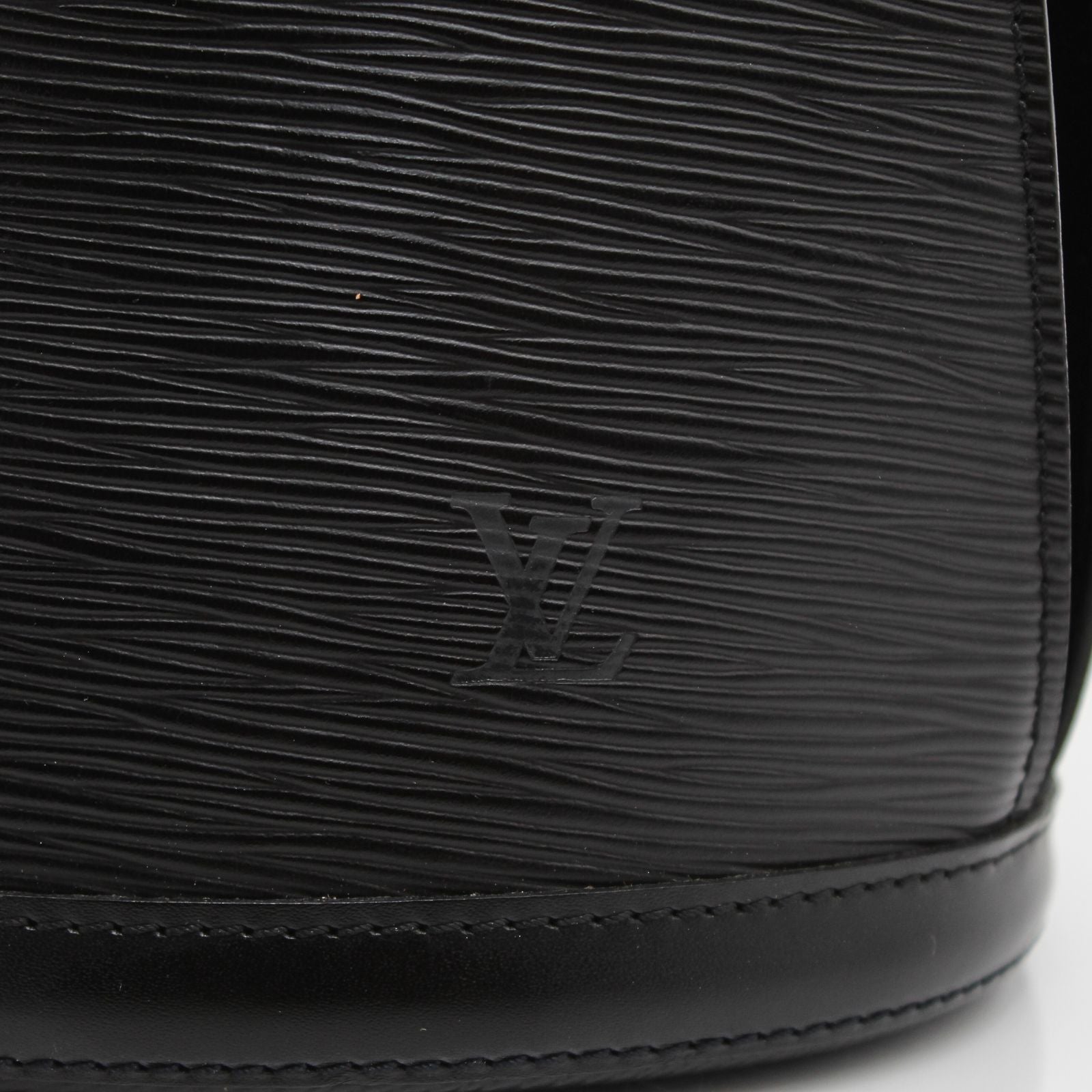 Cluny Epi Shoulder Bag