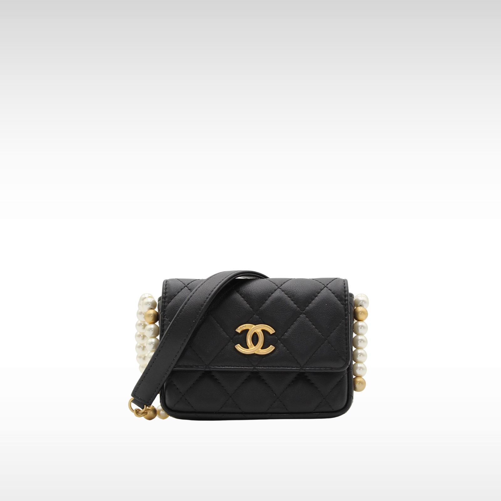 Matelasse Lamb Black Wallet on Chain