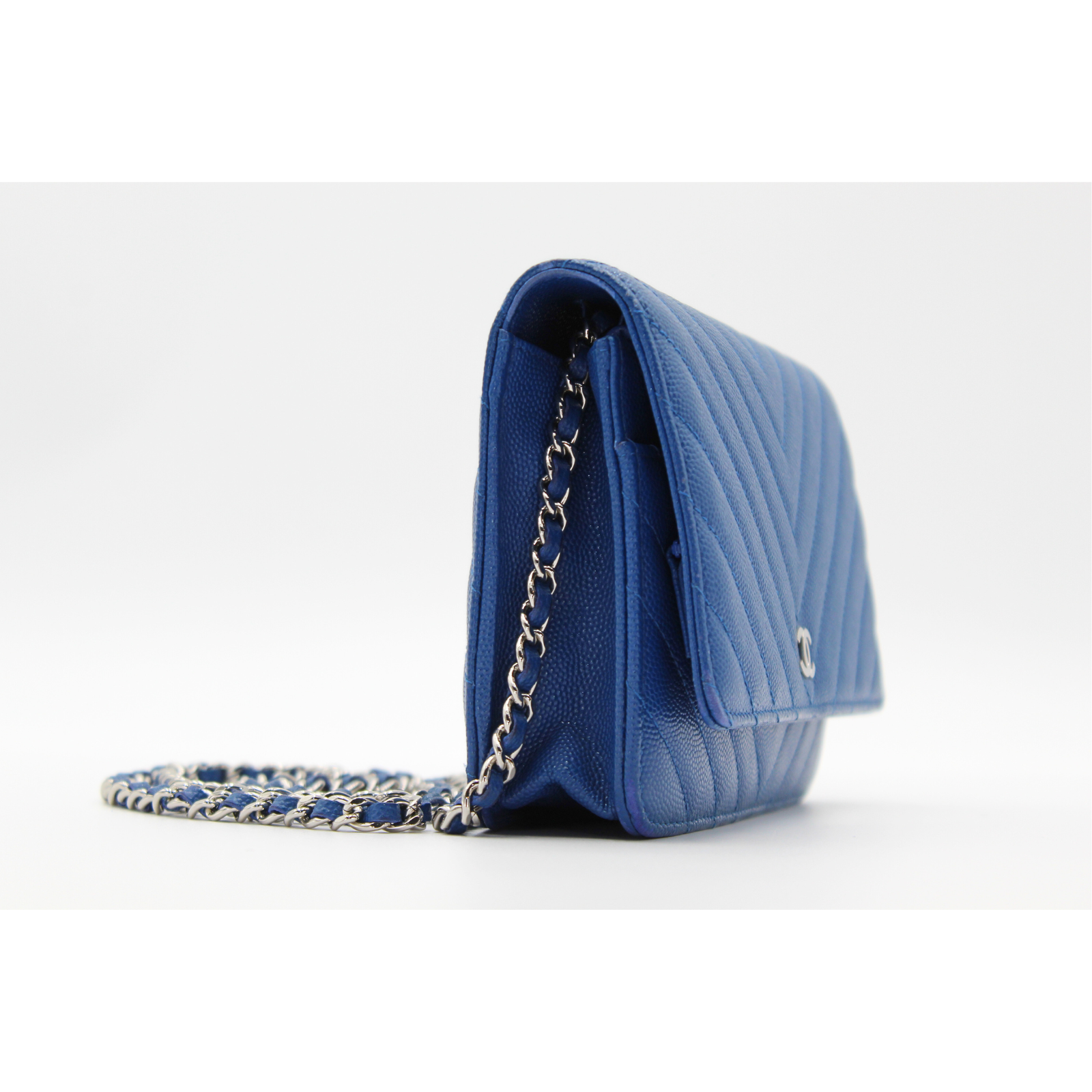 Timeless Classic Caviar Blue Wallet On Chain