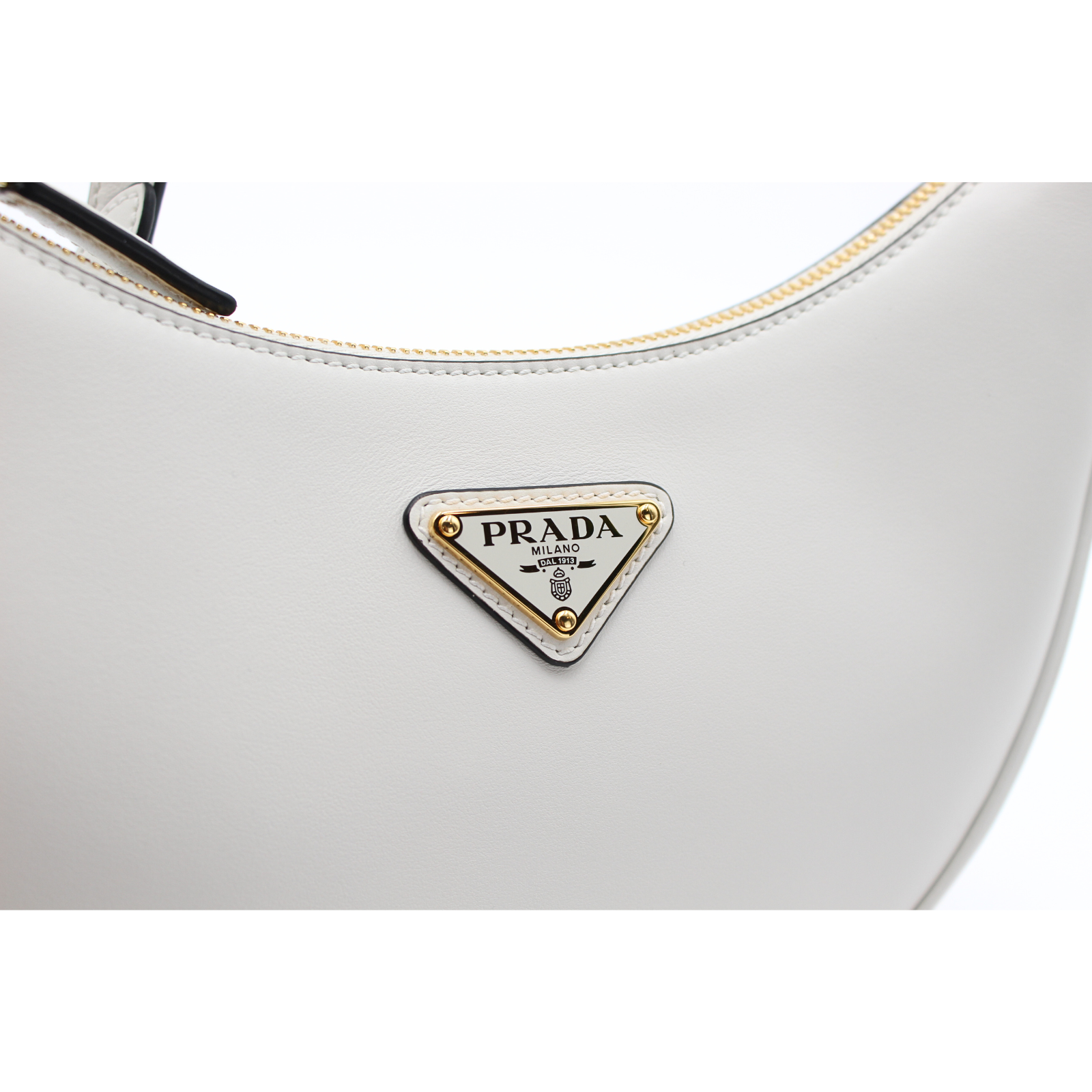 Arque Small Calf Shoulder Bag