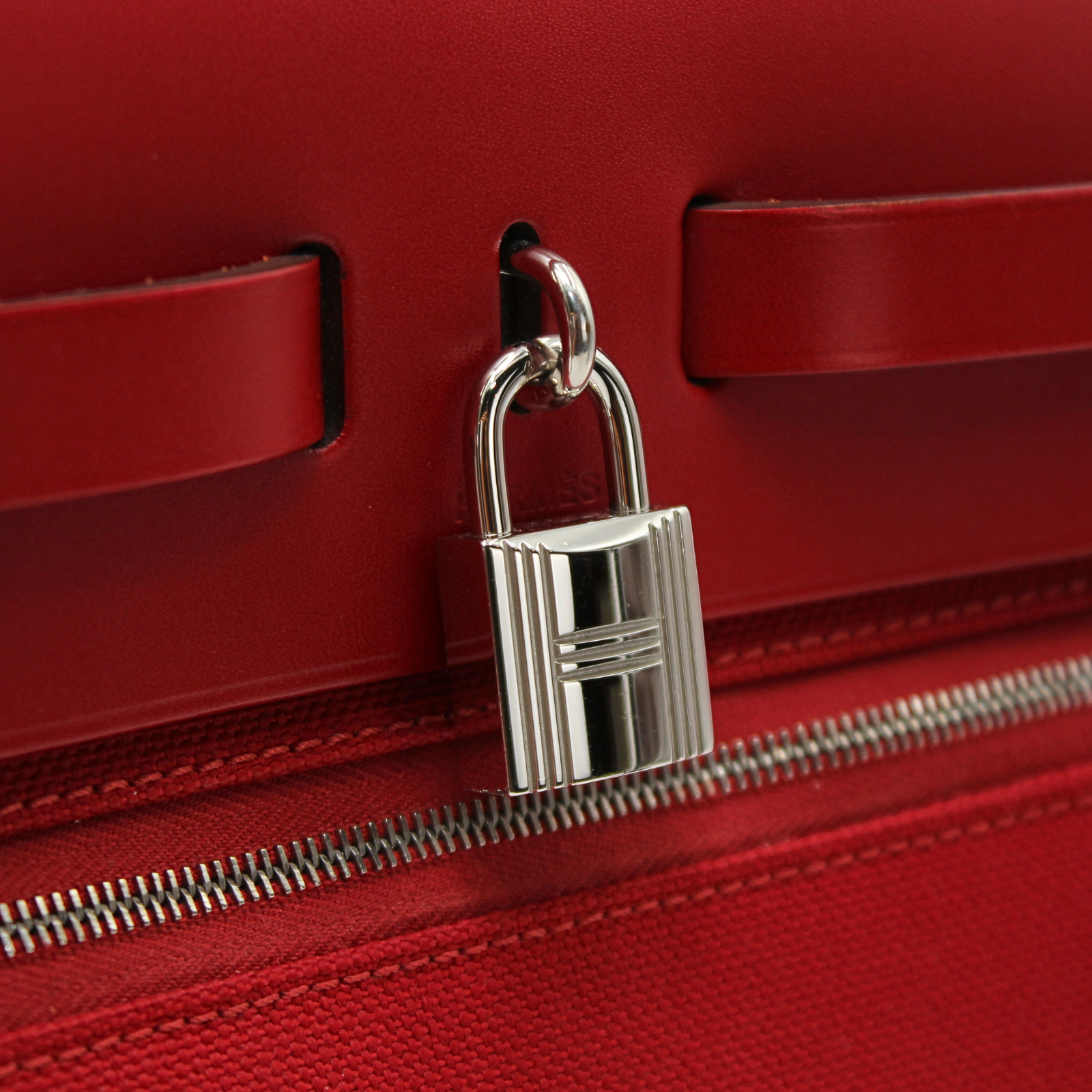 Herbag Zip 31 Toile Military Rouge Piment Shoulder Bag